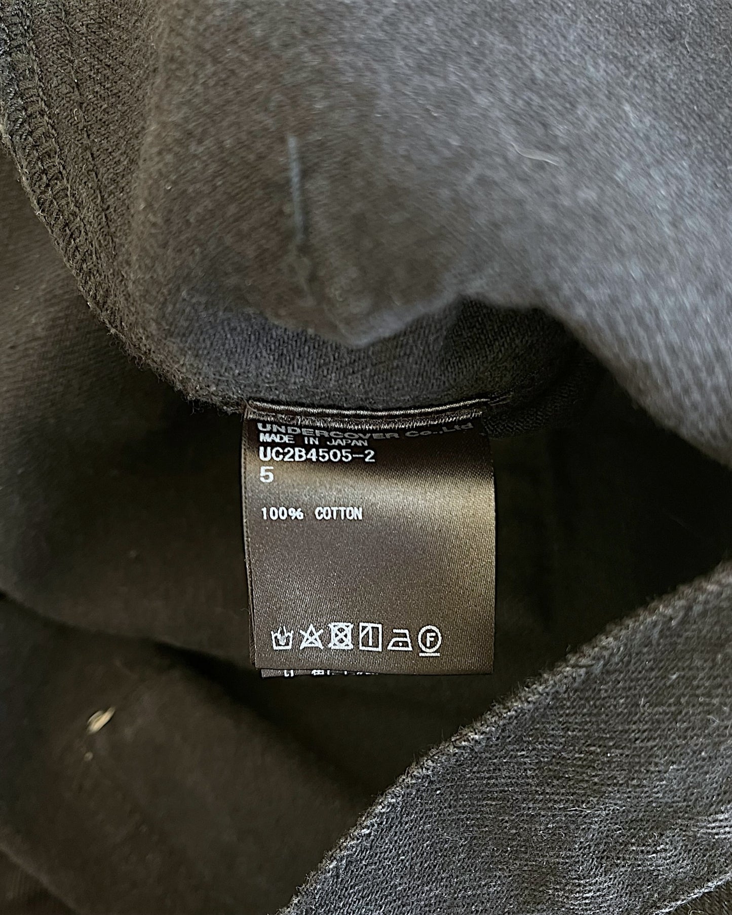Undercover Multi-Pocket Zipper Bondage Cargo Denim Jeans