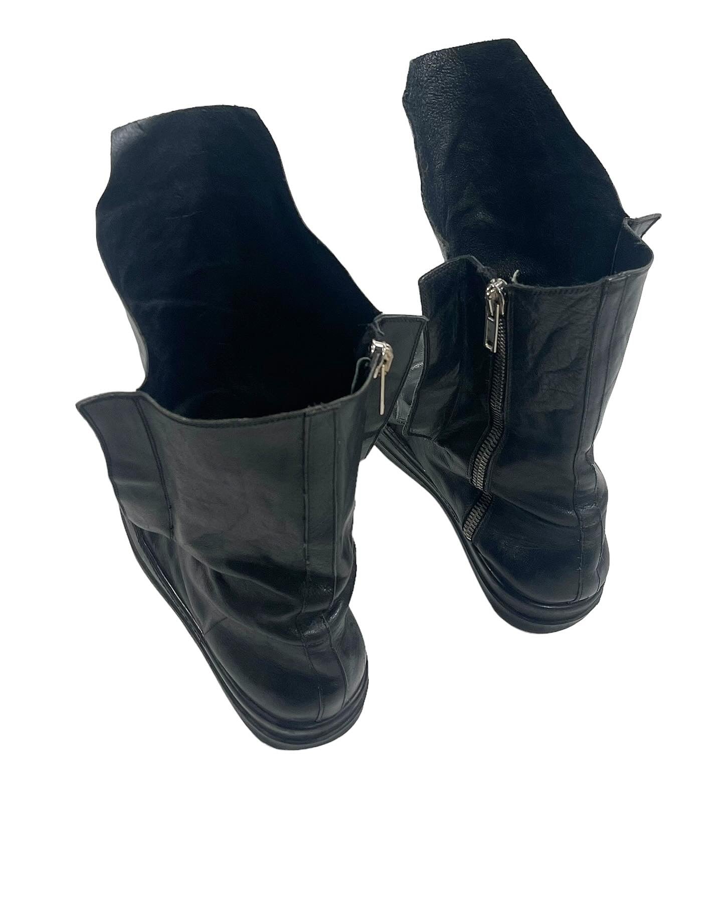 Rick Owens AW2012 “Mountain” D-Ring Laceless Leather Ramones Boots