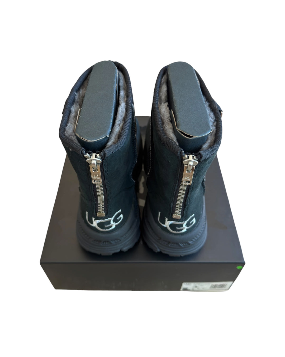 Mastermind World × Ugg Back Zip Skull Embroidered Shearling CA805 Boots