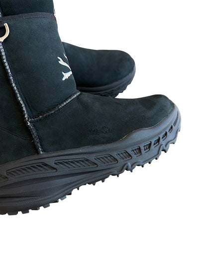 Mastermind World × Ugg Back Zip Skull Embroidered Shearling CA805 Boots