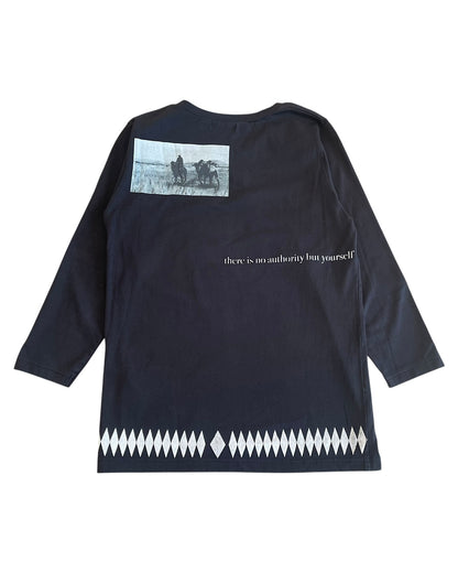 5351 Pour Les Hommes Nomad Geometric Graphic 3/4 Length T-Shirt